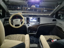 Toyota Sienna 2010 года
