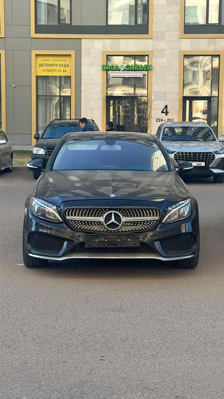 Mercedes-Benz C-Class, 2015