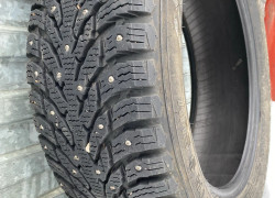 Продам зимние шипованные шины 215/55 R18 Nokian Hakkapelitta