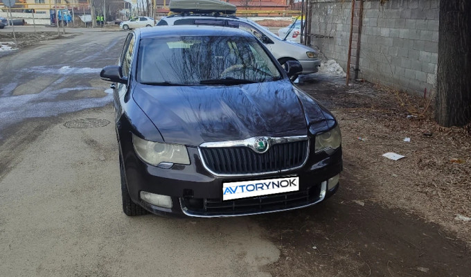 Skoda Superb 2012 года