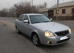 ВАЗ (Lada) Priora 2013 года