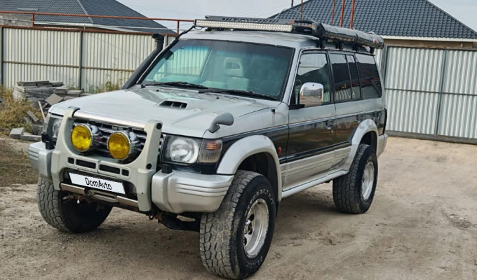 Mitsubishi Pajero 1994 года