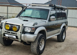 Mitsubishi Pajero 1994 года
