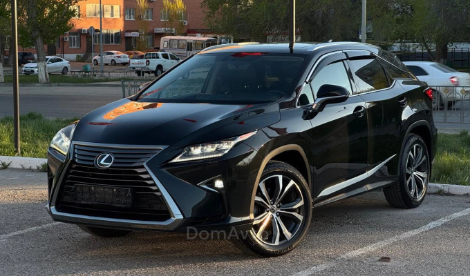 Lexus RX 2019 года
