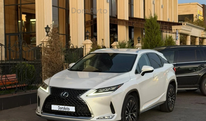 Lexus RX 2021 года