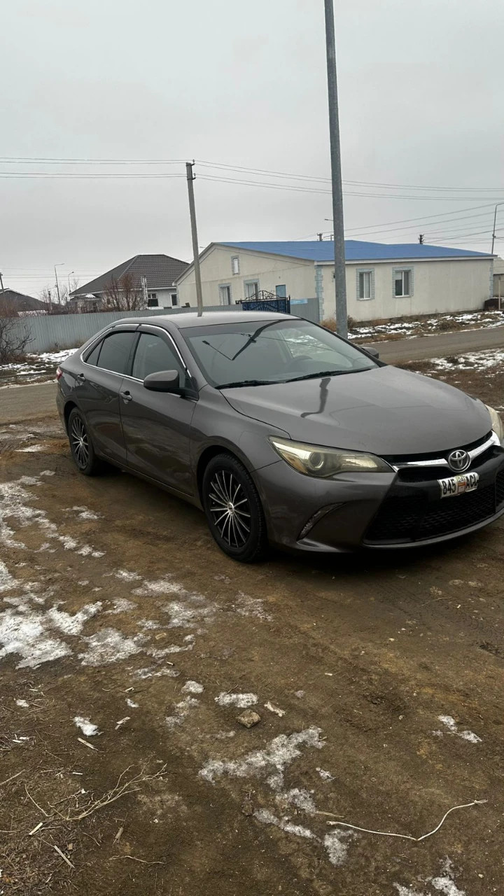 Toyota Camry, 2016