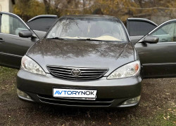 Toyota Camry 2002 года
