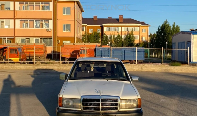 Mercedes-Benz 190 1988 года