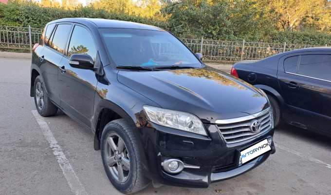 Toyota RAV4 2012 года