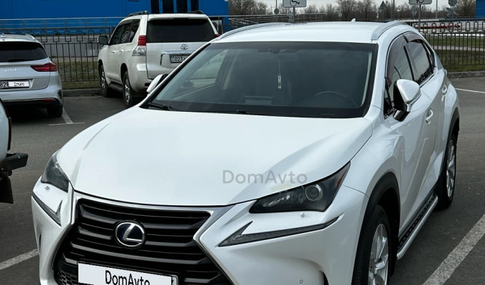 Lexus NX 2016 года