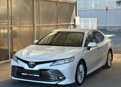 Toyota Camry 2018 года