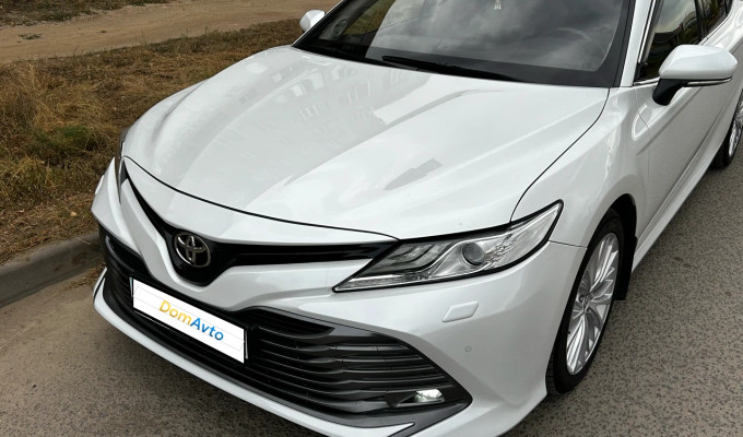 Toyota Camry 2018 года