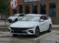 Hyundai Elantra 2025 года