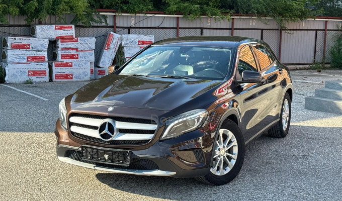 Mercedes-Benz GLA-Класс 2015 года
