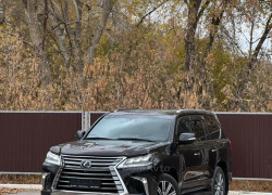 Lexus LX 2017 года