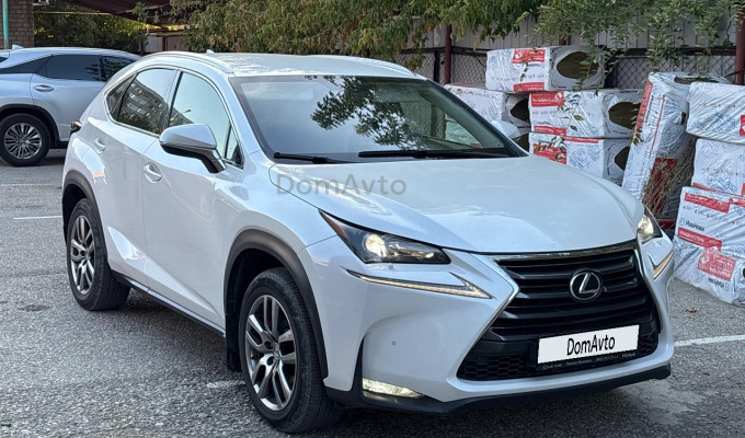 Lexus NX 2016 года