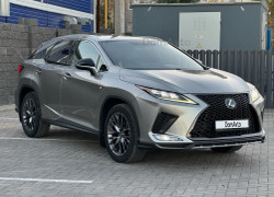 Lexus RX 2020 года
