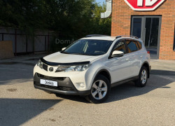 Toyota RAV4 2014 года
