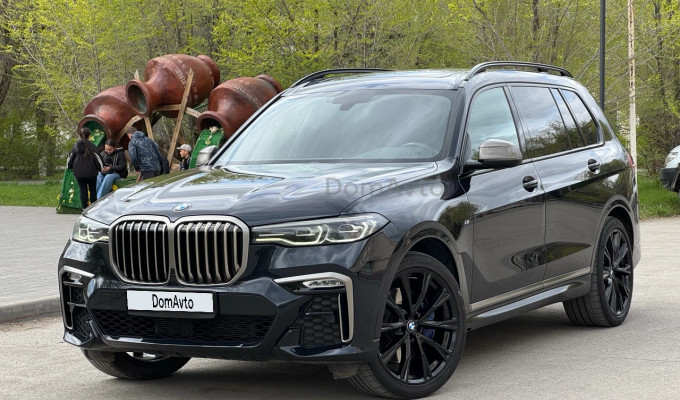 BMW X7 2019 года