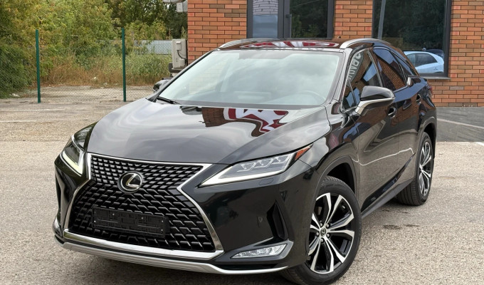 Lexus RX 2020 года
