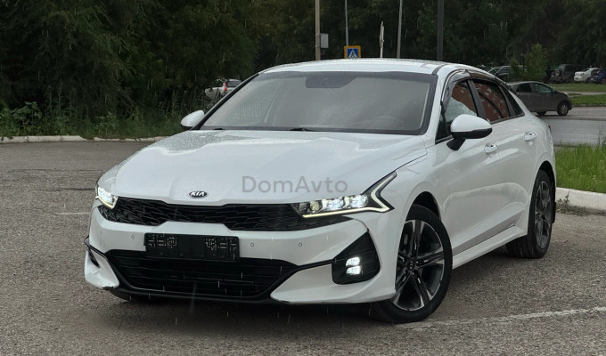 Kia K5 2020 года