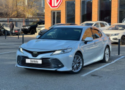 Toyota Camry 2018 года