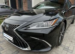 Lexus ES 2022 года