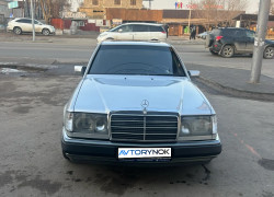 Mercedes-Benz E-Класс 1988 года