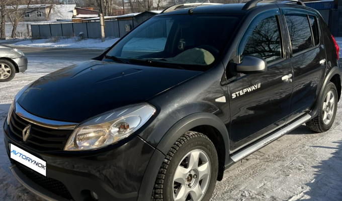 Renault Sandero 2011 года