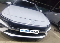 Hyundai Elantra 2025 года