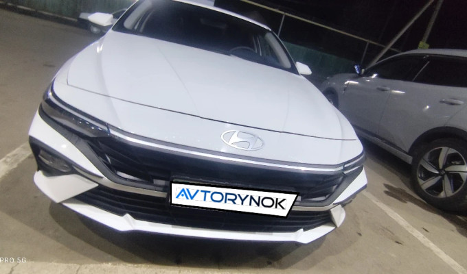 Hyundai Elantra 2025 года