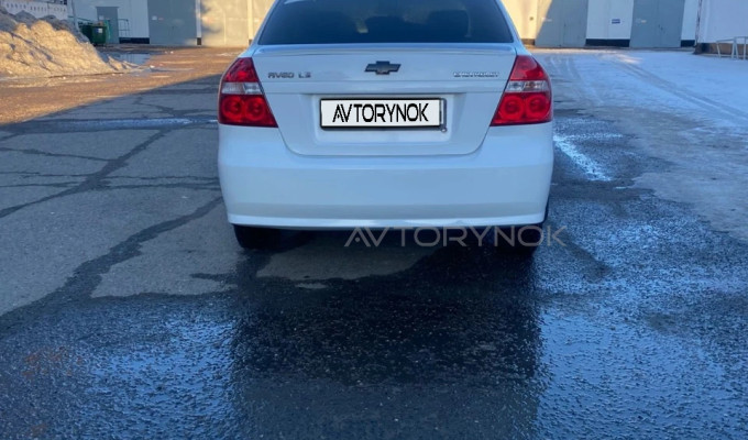 Chevrolet Aveo 2011 года