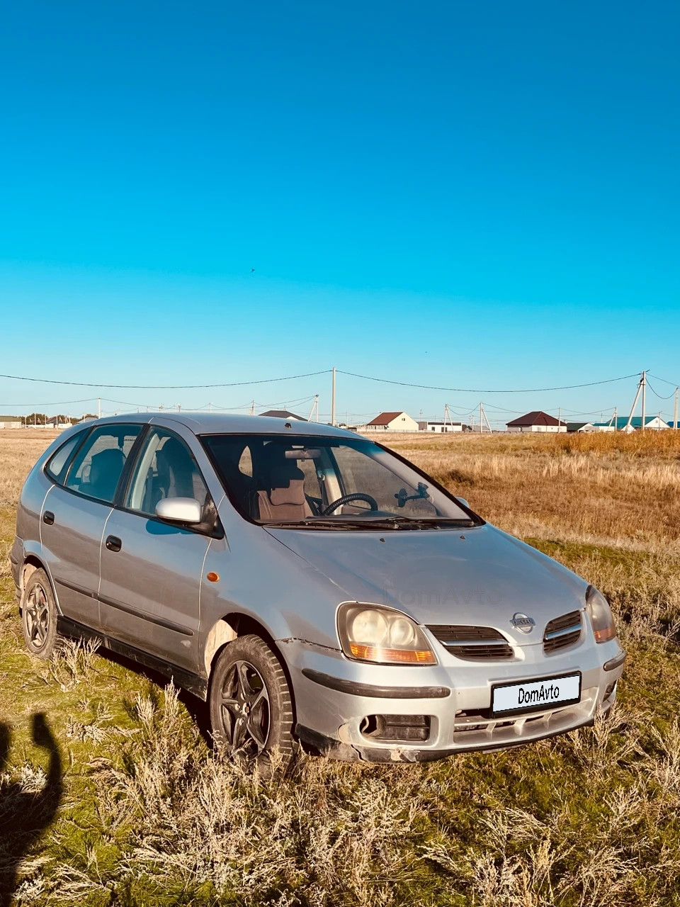 Nissan Tino, 2002