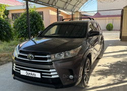 Toyota Highlander 2019 года