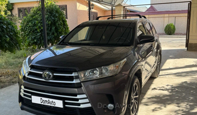 Toyota Highlander 2019 года