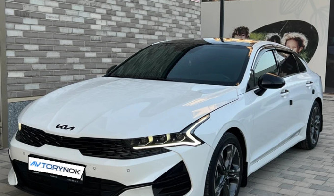Kia K5 2023 года