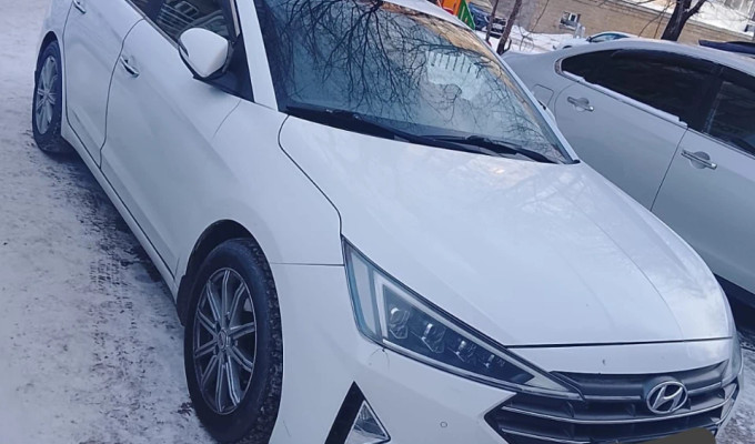 Hyundai Elantra 2020 года