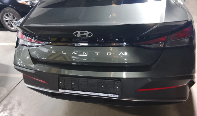 Hyundai Elantra 2025 года