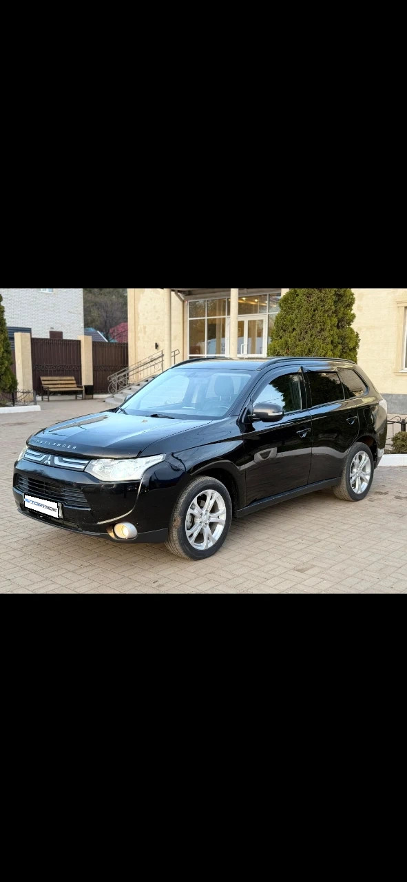 Mitsubishi Outlander, 2014