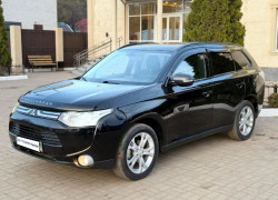 Mitsubishi Outlander 2014 года