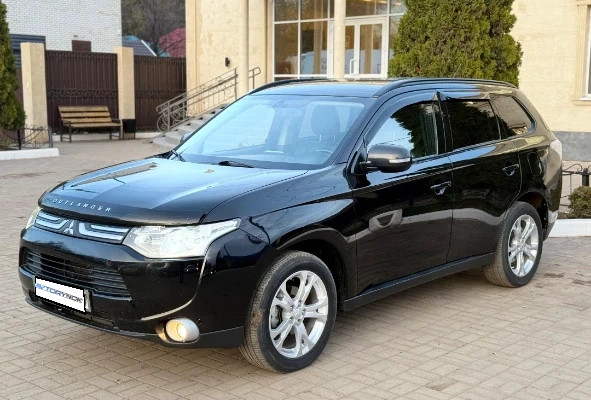 Mitsubishi Outlander 2014 года