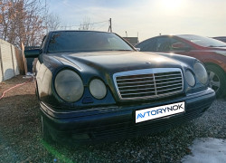 Mercedes-Benz E-Класс 1996 года