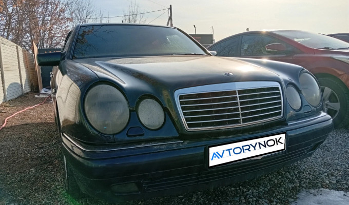 Mercedes-Benz E-Класс 1996 года