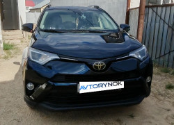 Toyota RAV4 2018 года