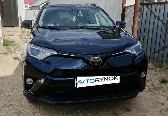 Toyota RAV4 2018 года