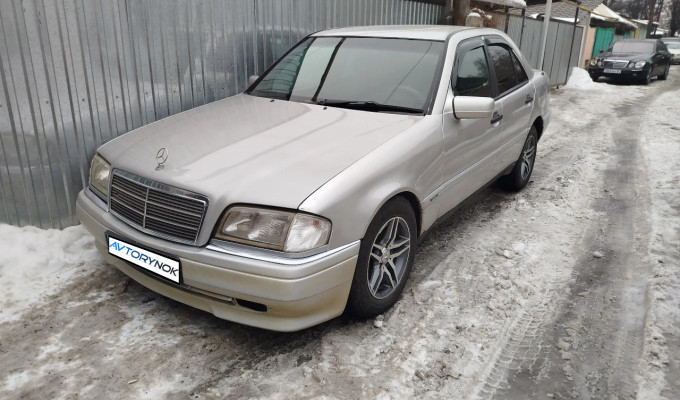 Mercedes-Benz C-Класс 1995 года