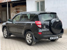Toyota RAV4 2010 года