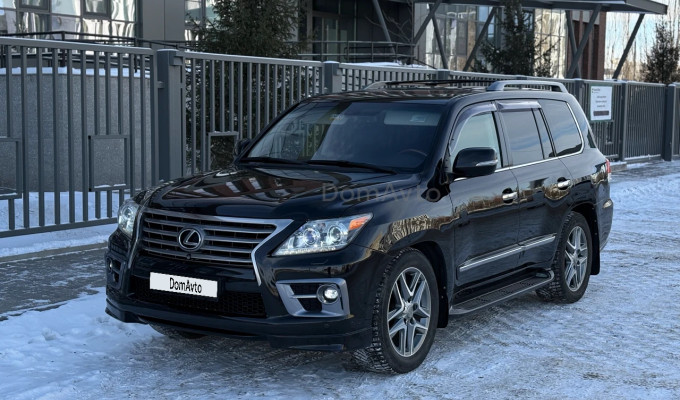 Lexus LX 2013 года