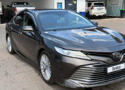 Toyota Camry 2018 года