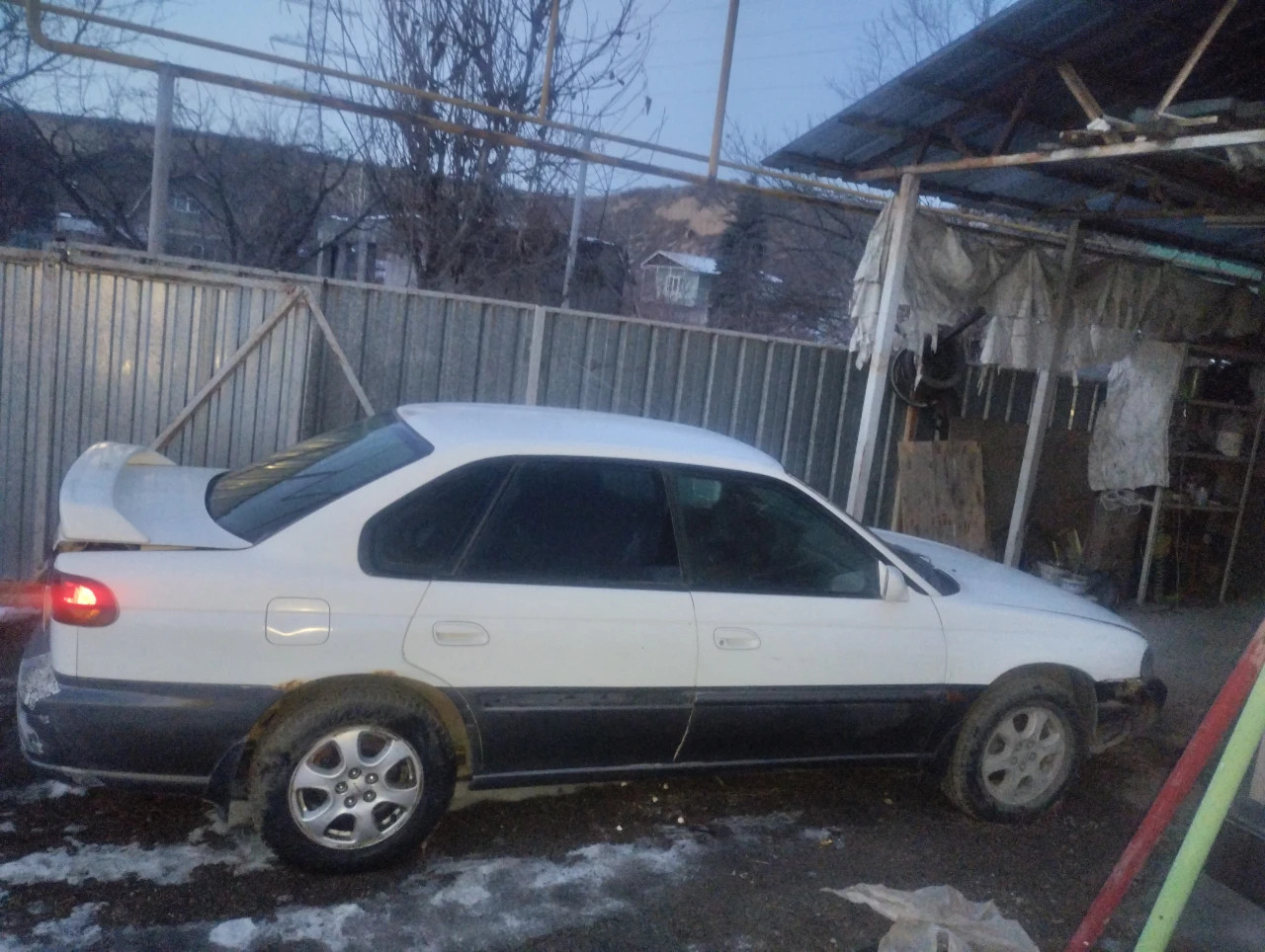 Subaru Legacy, 1998